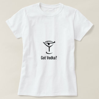 La camiseta de las mujeres conseguidas de la vodka