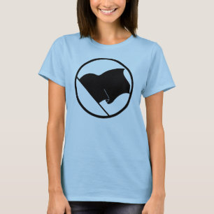 La camiseta de las mujeres de la bandera negra del