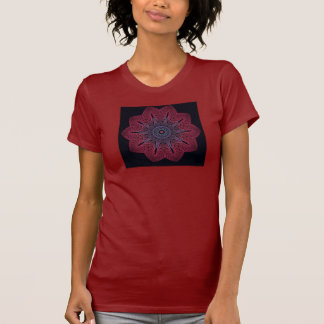 La camiseta de las mujeres del fractal (flor XZK