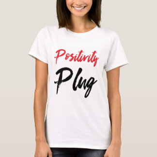 La camiseta de las mujeres es tapada por la positi