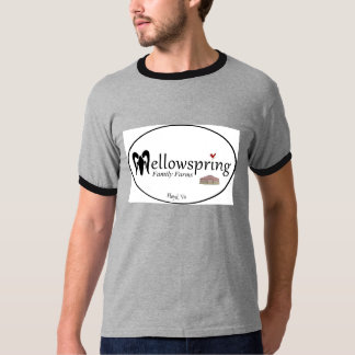 la camiseta de los hombres con el ribete