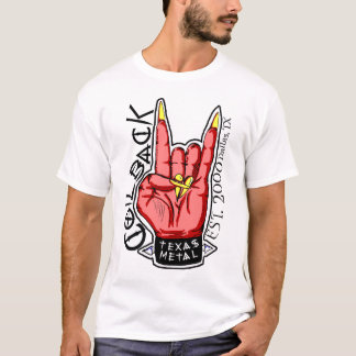 La camiseta de los hombres de la mano del demonio