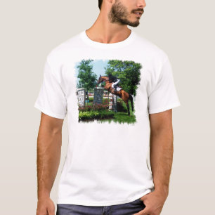 La camiseta de los hombres del caballo de Grand