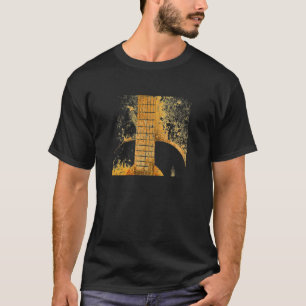 La camiseta de los hombres del oro de la guitarra