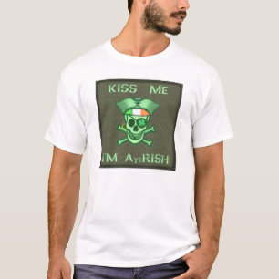 La camiseta de los hombres del pirata del día de