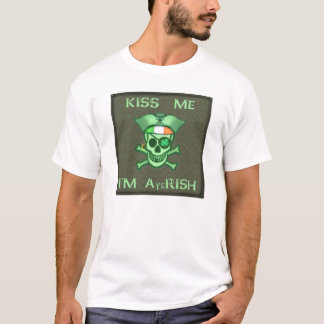 La camiseta de los hombres del pirata del día de