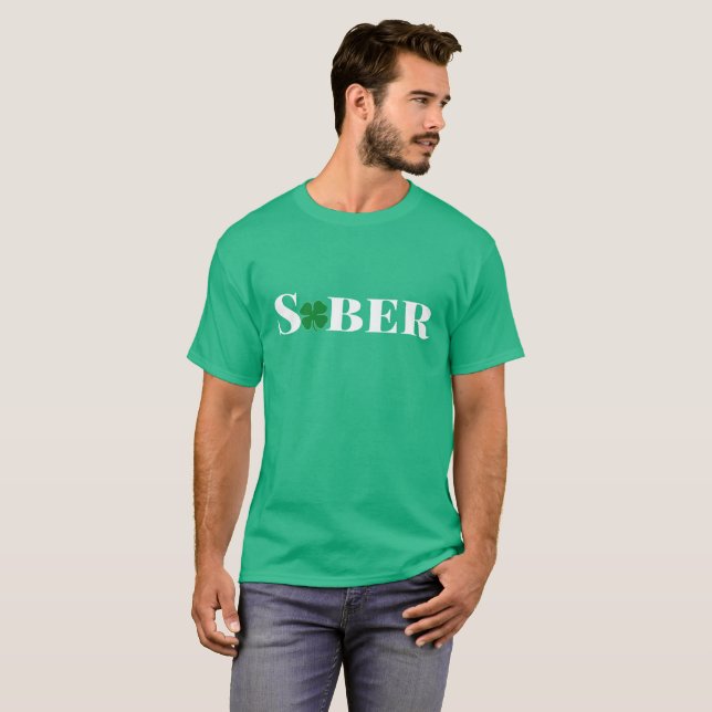 La camiseta de Sober St. Patrick (Anverso completo)
