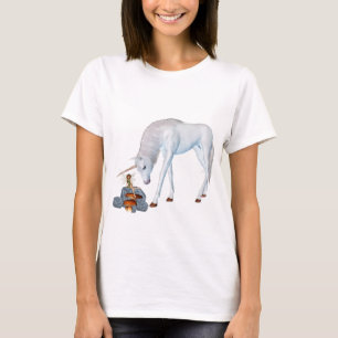 La camiseta de unicornio y hadas