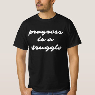 La camiseta de valor de los hombres
