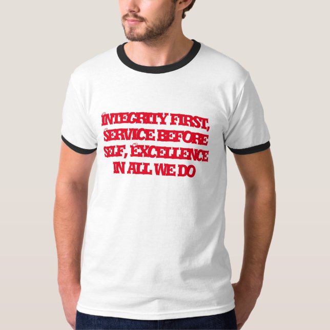 La camiseta del hombre para la fuerza aérea (Anverso)