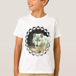 La camiseta del niño del lobo gris