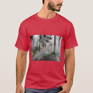 La camiseta gráfica del pantano feo