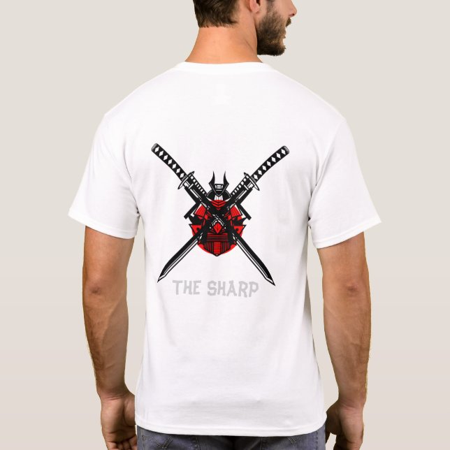 (La camiseta oscura básica) (Reverso)