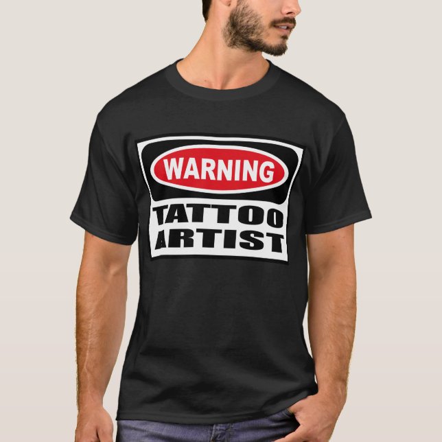 La camiseta oscura del TATUAJE de los hombres (Anverso)