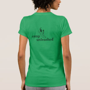 La camiseta verde oscuro de las mujeres