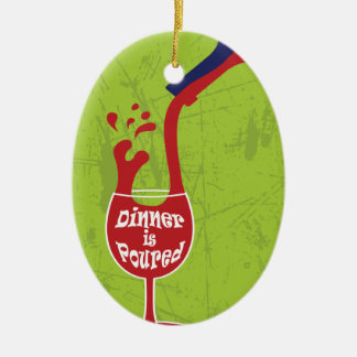 La cena es ornamento vertido