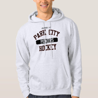 LA CENIZA PROMUEVE SUDADERA CON CAPUCHA ATLÉTICA