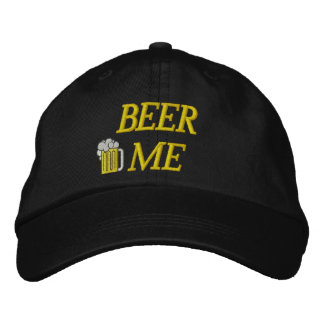 La cerveza yo bordó el gorra