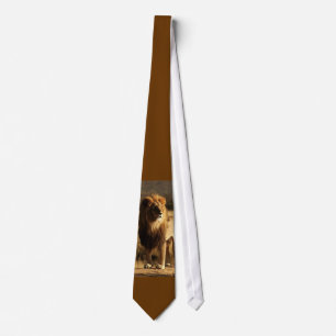 La corbata de los hombres sedosos del león salvaj