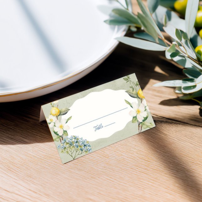 La Dolce Vita Lemon Floral Doble Tarjeta de Lugar (Floral place cards that guide guests and add charm to your wedding reception.)