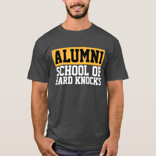 LA ESCUELA DE CAMISETAS DURAS