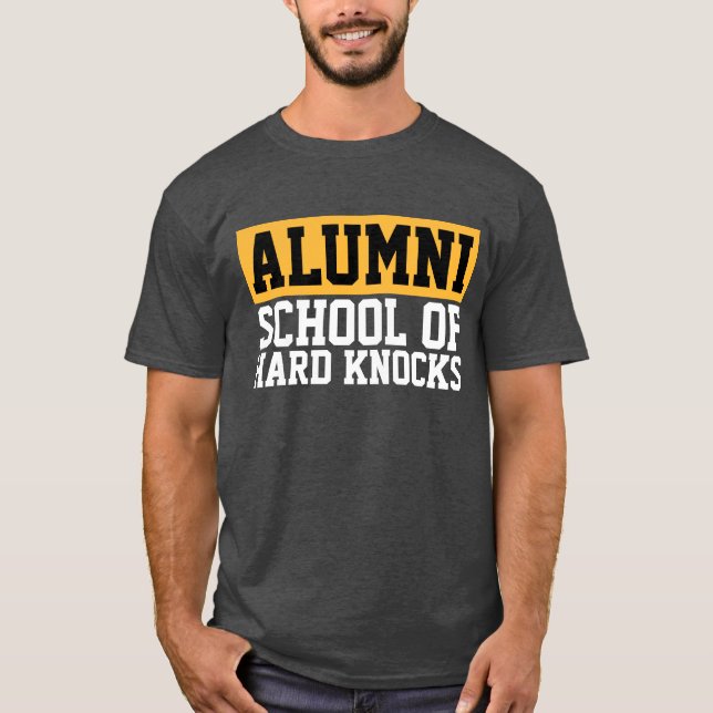 LA ESCUELA DE CAMISETAS DURAS (Anverso)