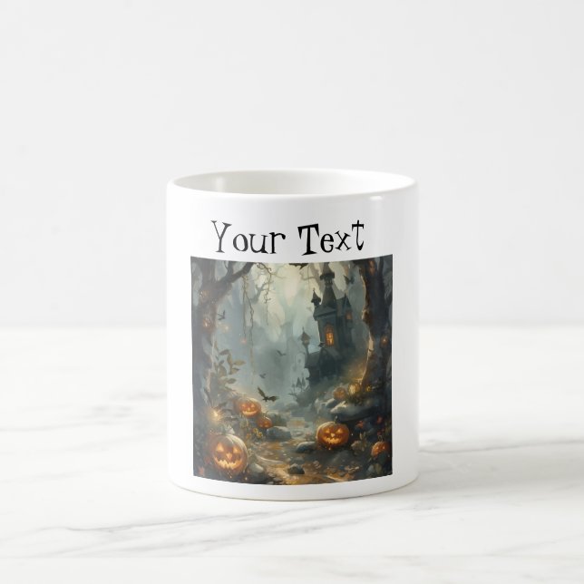 La espeluznante Copa de Café de temporada. (Centro)