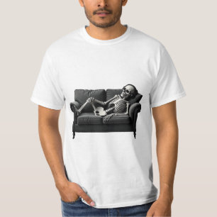 La existencia es una camiseta de Skeleton agotador