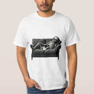 La existencia es una camiseta de Skeleton agotador