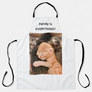 La familia lo es todo, delantal de gatito