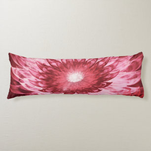 La fantasía de la almohada del cuerpo florece rojo