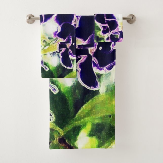 La flor azul violeta parece una pintura al óleo (In situ)