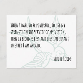 La fuerza de una mujer - postal de cita de Audre L