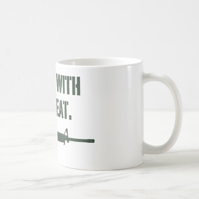 La gente con los armas come la taza (Derecha)