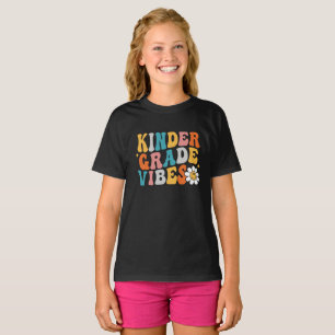 La guardería Vibes Groovy diseña la camiseta de lo