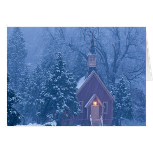 La histórica capilla del Valle Yosemite durante la