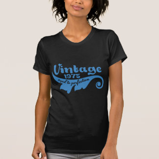La HOJA del vintage envejeció a la camiseta del