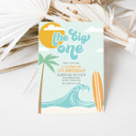 La invitación al primer cumpleaños de Big One Surf<br><div class="desc">¡El Grande! Surfing Beach invita el primer cumpleaños con olas turquesa y tablas de surf naranjas.</div>