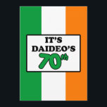 La invitación con bandera irlandesa por los 70 año<br><div class="desc">Es la invitación de los 70 años de Daideo que presenta los colores de la bandera de Irlanda. ¡Celebremos el septuagésimo cumpleaños de un abuelo irlandés! Esta invitación verde, blanca y naranja es perfecta para que todos estén de humor fiesta para su abuelo irlandés favorito. Excelente para un fiesta de...</div>