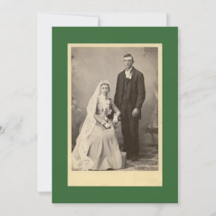 La invitación de boda de la feliz pareja