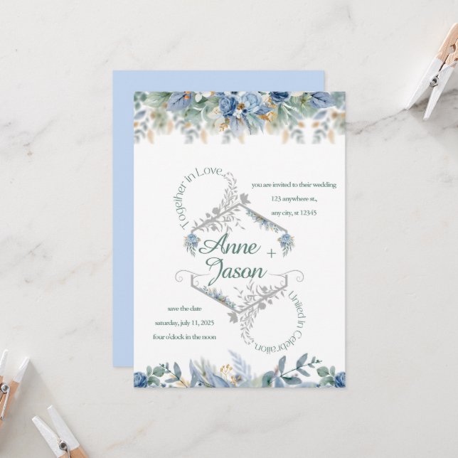 La invitación de boda floral azul polvo (Anverso/Reverso In Situ)