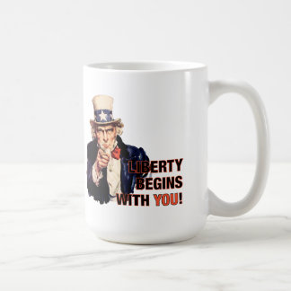 La "libertad comienza con usted" la taza de café
