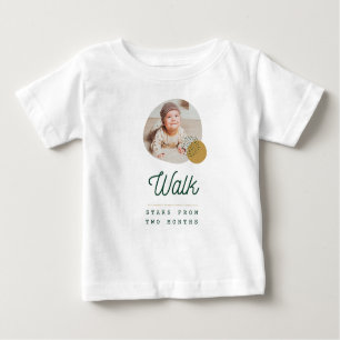 La linda camiseta de bebé