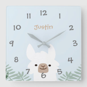 La llama linda embroma el reloj de pared del