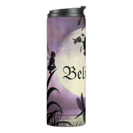 La luna de hadas cree el vaso termal