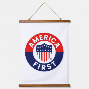 La madera topada con tapiz de pared con Estados Un