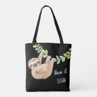 La maleta baja la bolsa negra