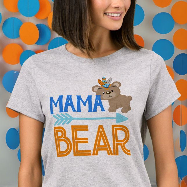 La Mamá Gris Lleva Una Camiseta De Cumpleaños De W (Mama Bear Wild One 1st Birthday Shirts for Mom. Other matching shirts available in the collection!)