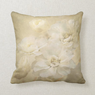 La marfil antigua florece almohada