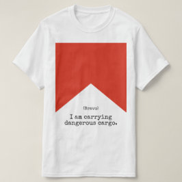 La marina de guerra señala la camisa por medio de